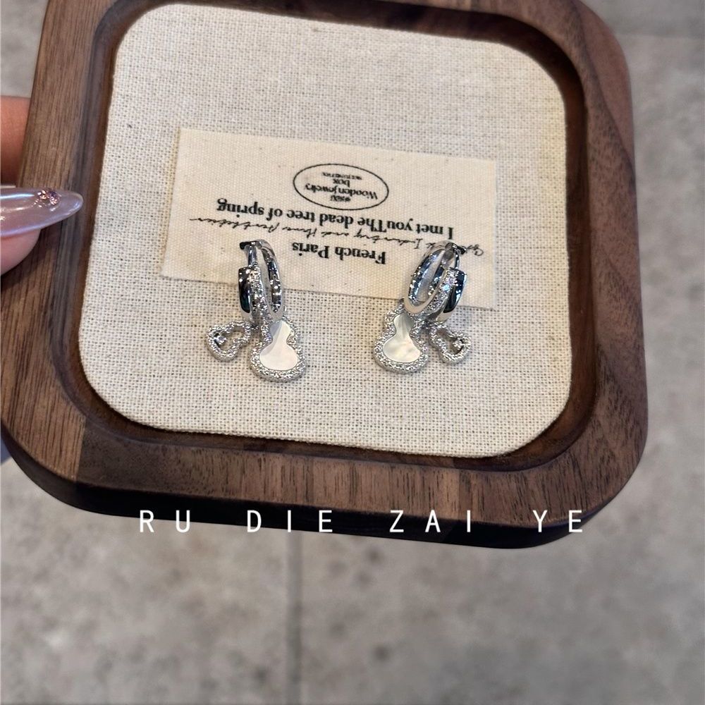 Kuning Fulu Twin~New Chinese Style Imitation White Fritillary Double Gourd Earrings Light Luxury High-End Ear Buckle Earrings