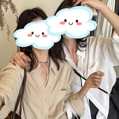春夏の新型レースのつなぎ合わせのシャツの女性のフレンチデザイン感がゆったりしています。