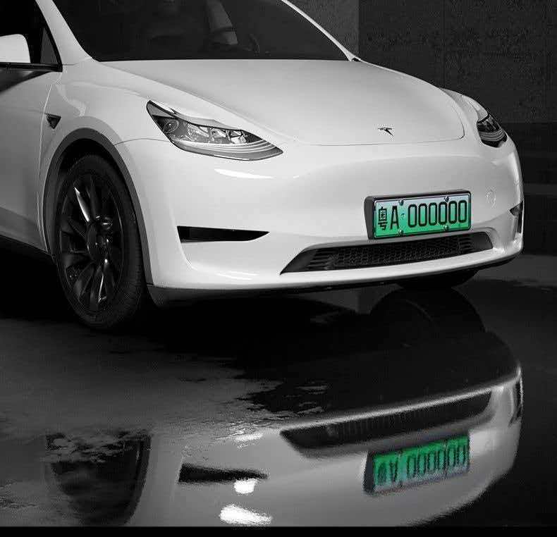Suitable for Tesla's New Version of Model Y License Plate Frame, New Yl Full-Cover Original License Plate Frame, License Plate Modification Accessories