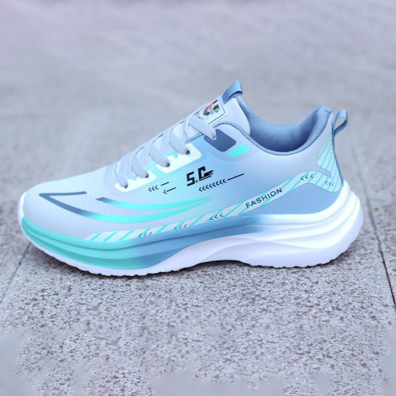 lightweight summer breathable trend running sneakers for leisure