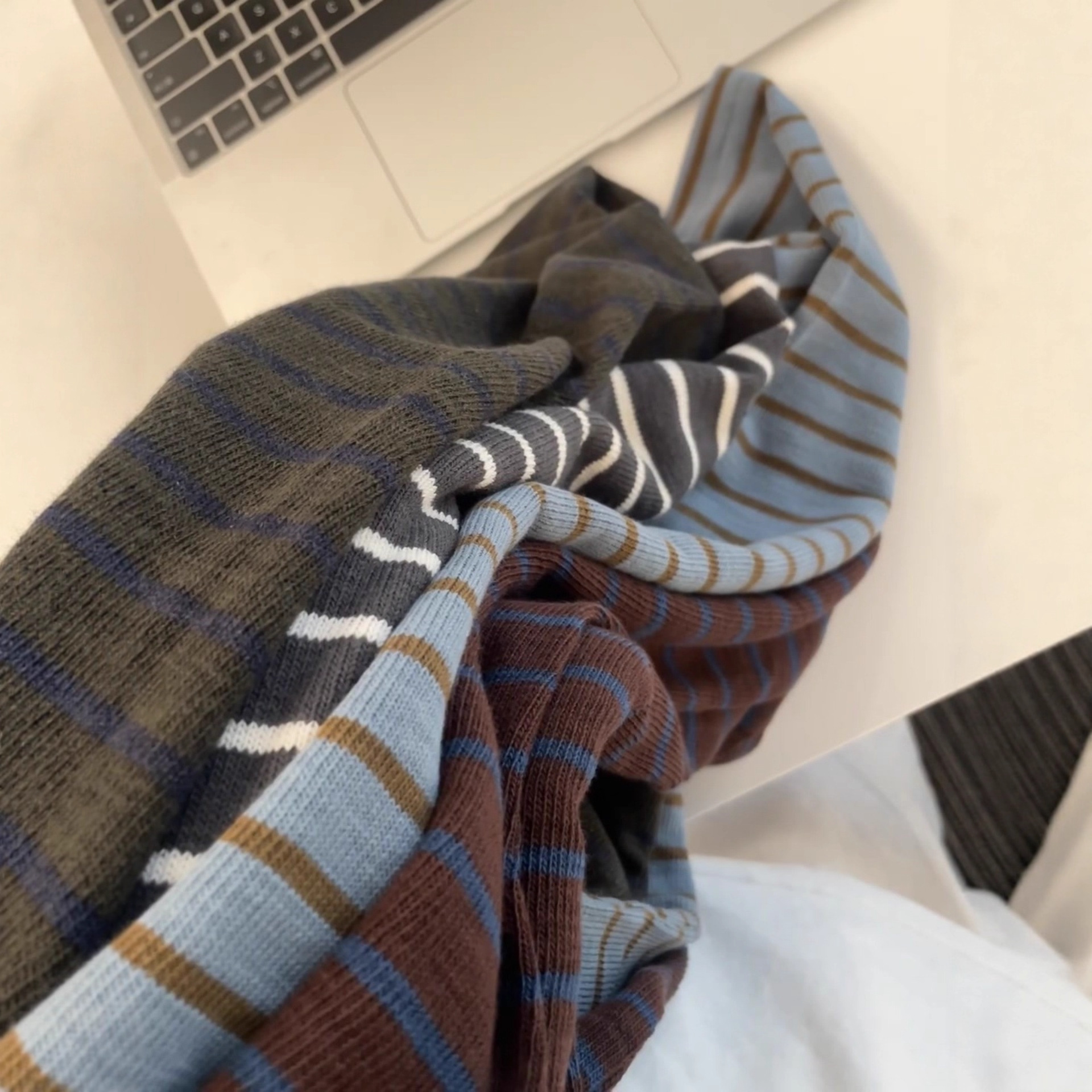 专柜撤回～剪标专柜日系民宿风撞色条纹T恤女宽松可叠穿长袖上衣