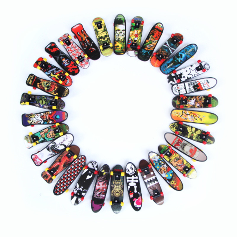 Warrior, skateboard for finger, print