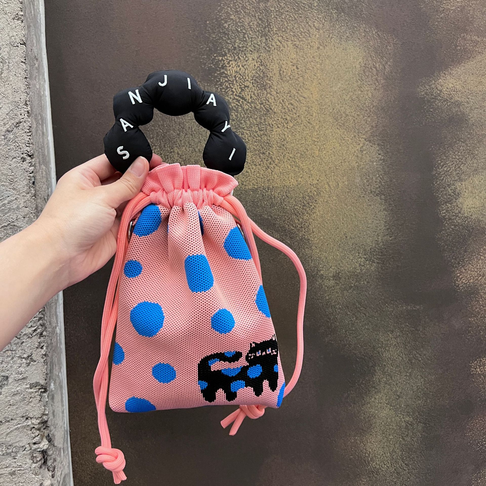 Dot Dot Cat-Pink + Black Handle