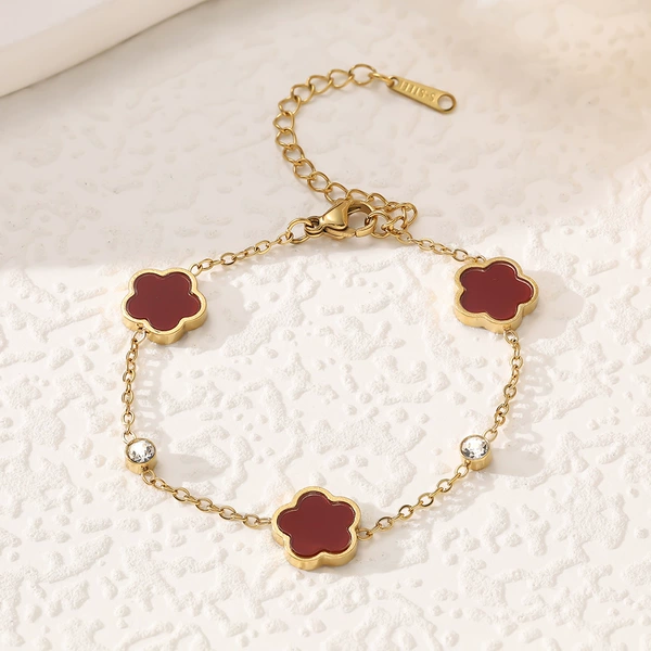 44b2 red shell bracelet with diamonds
