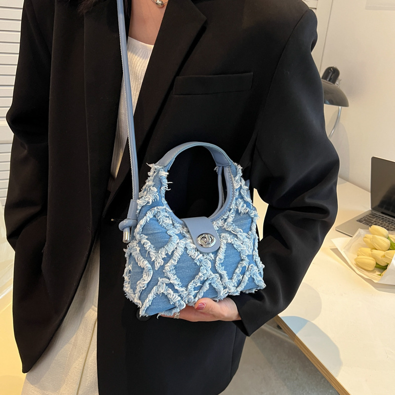 2024 nuevas celebridades de Internet de nicho con el mismo estilo denim rombo todo fósforo moda mensajero de un solo hombro bolso de axila mujer