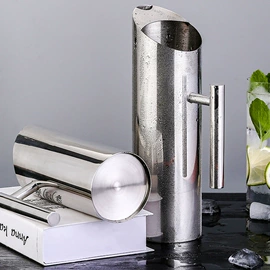 玻璃清洁器;咖啡壶;其他餐饮用品