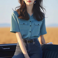 夏の女性のドーパミンウェア、ユニークでシックなシャツ、高級トップス、ファッショナブルで年齢を軽減するブルーの半袖ショルダーシャツ