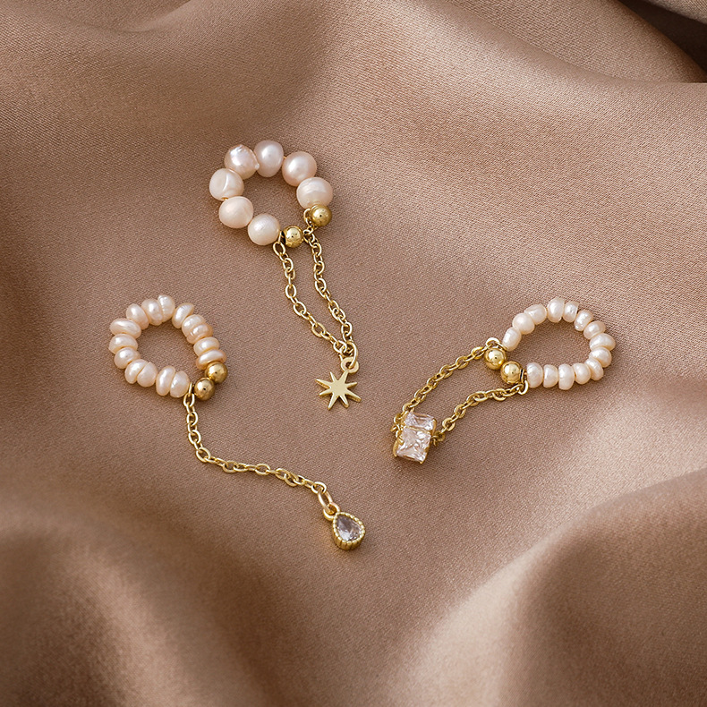 Korean Pearl Tassel Ear Bone Clip display picture 1