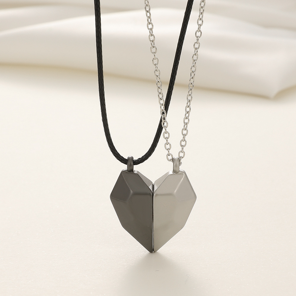 Alloy Material Fashion Heart Alloy Couple Necklace
