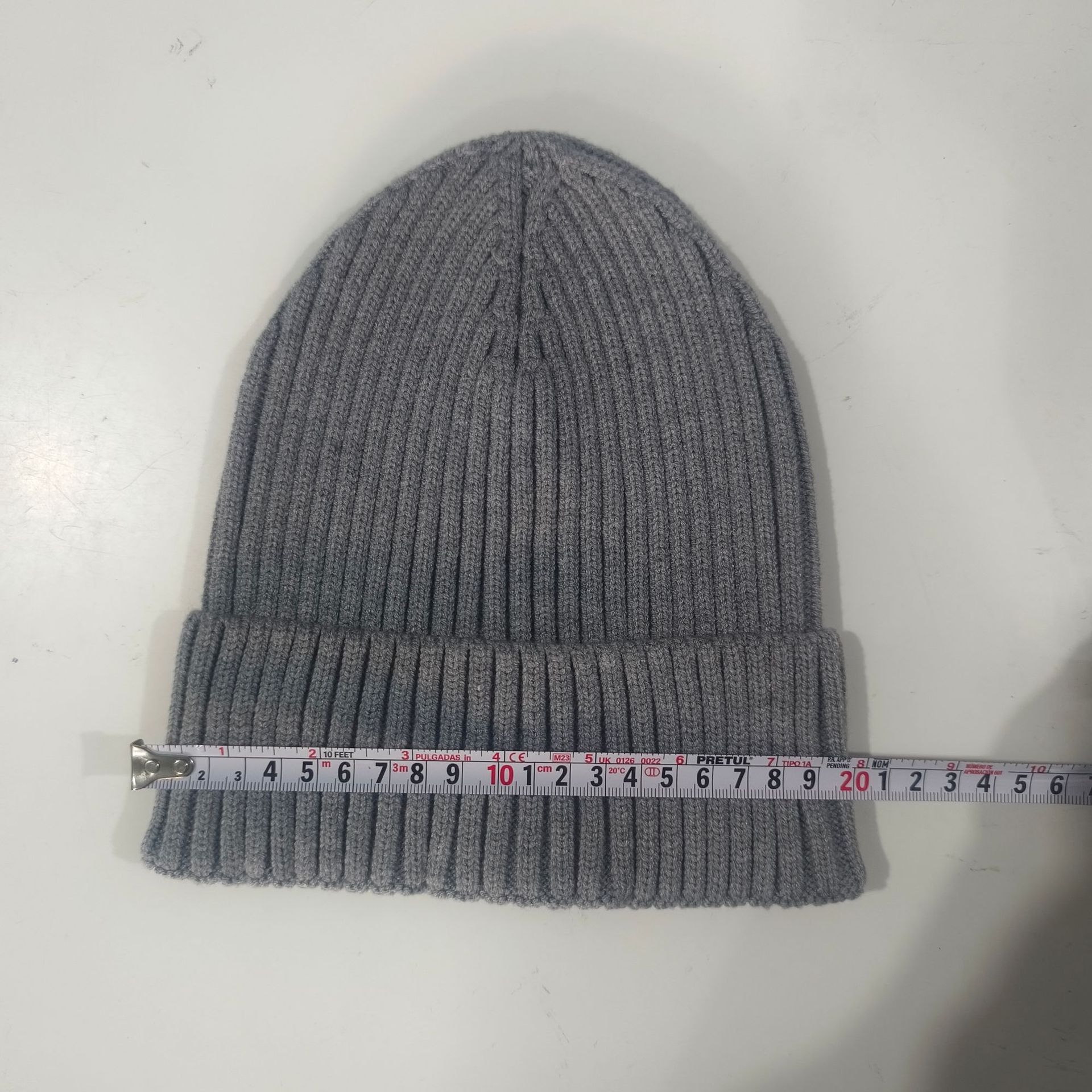 Sencillo de punto de borde inverso de una sola capa de color sólido, sombrero de lana de hilo hilado con núcleo de terciopelo de conejo, sombrero frío cálido de otoño e invierno de todo fósforo