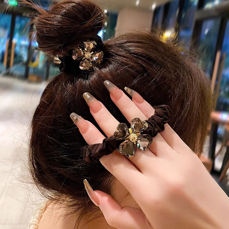 2025 new South Korea high-end net red four-leaf flower diamond hair ring women's ponytail hair rope balls tie head rubber band hair accessories 2025 new South Korea high-end net red four-leaf flower diamond hair ring women's ponytail hair rope balls tie head rubber band hair accessories