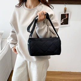 女士单肩包;女士斜挎包;腋下包