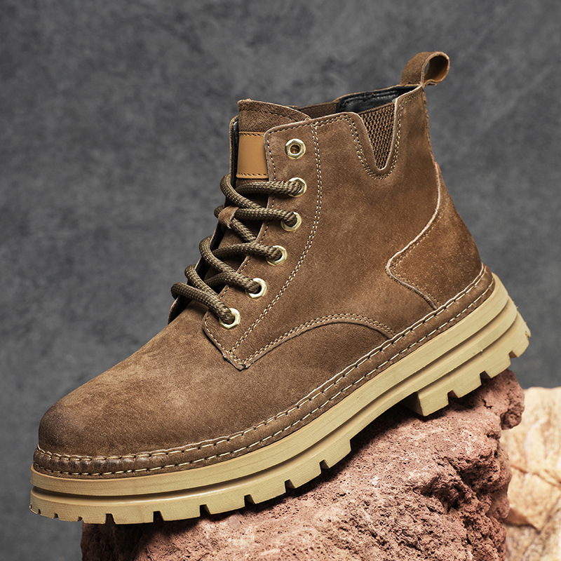 2025 otoño y invierno nuevo estilo casual botas Martin de piel de cerdo de vello de moda para hombres botas de moda para hombres botas de amarillo