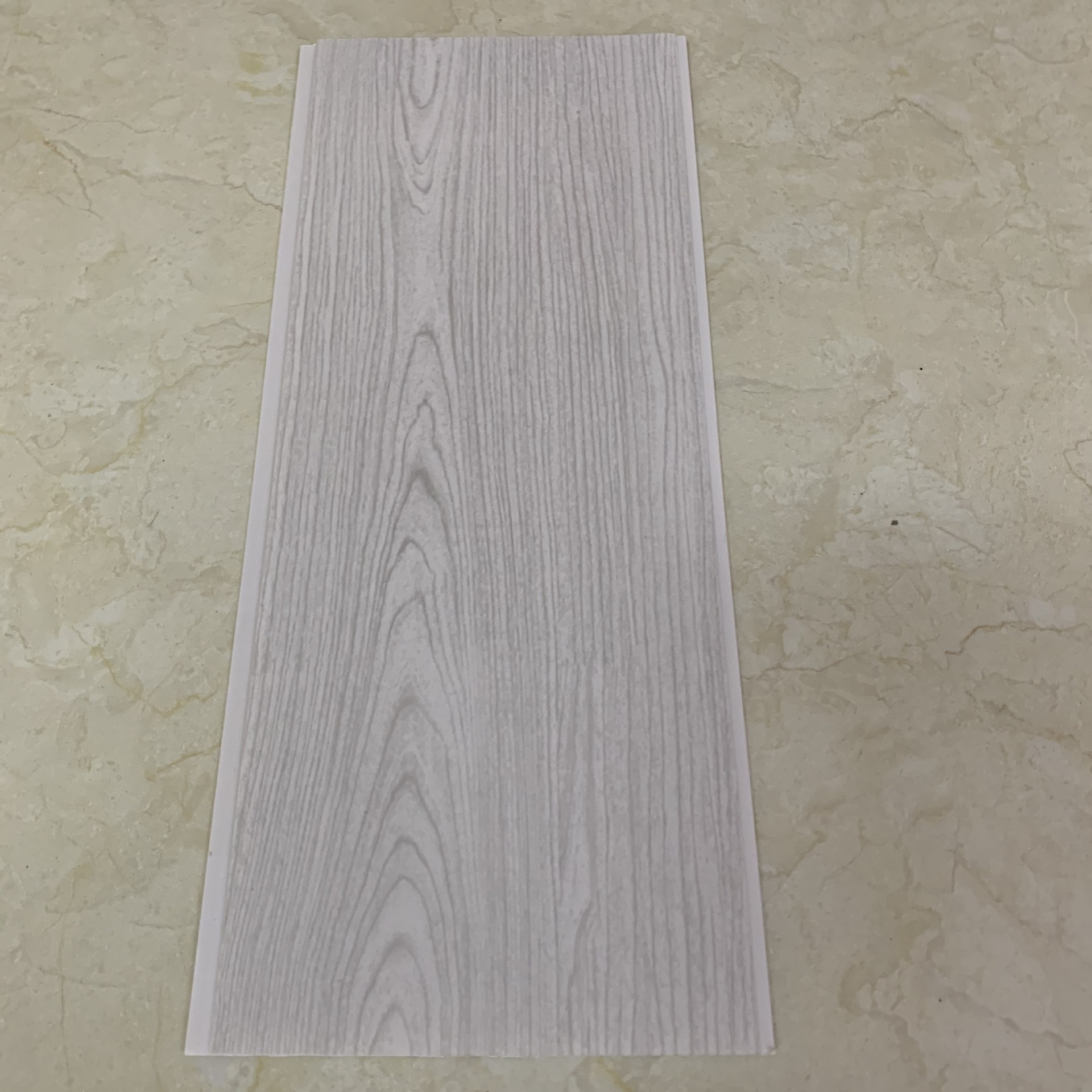 PVC techo cocina PVC techo de plástico baño grano de madera PVC techo 5mm * 20cm