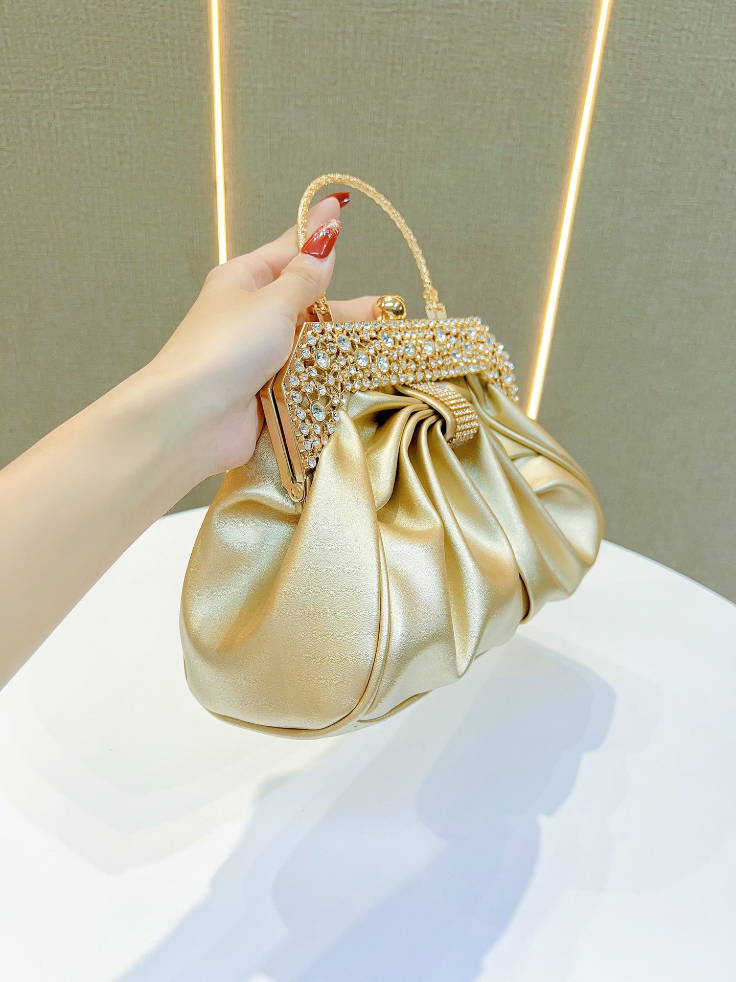 Modische Abendtasche Mit Strasssteinen Für Partys_voghion.com