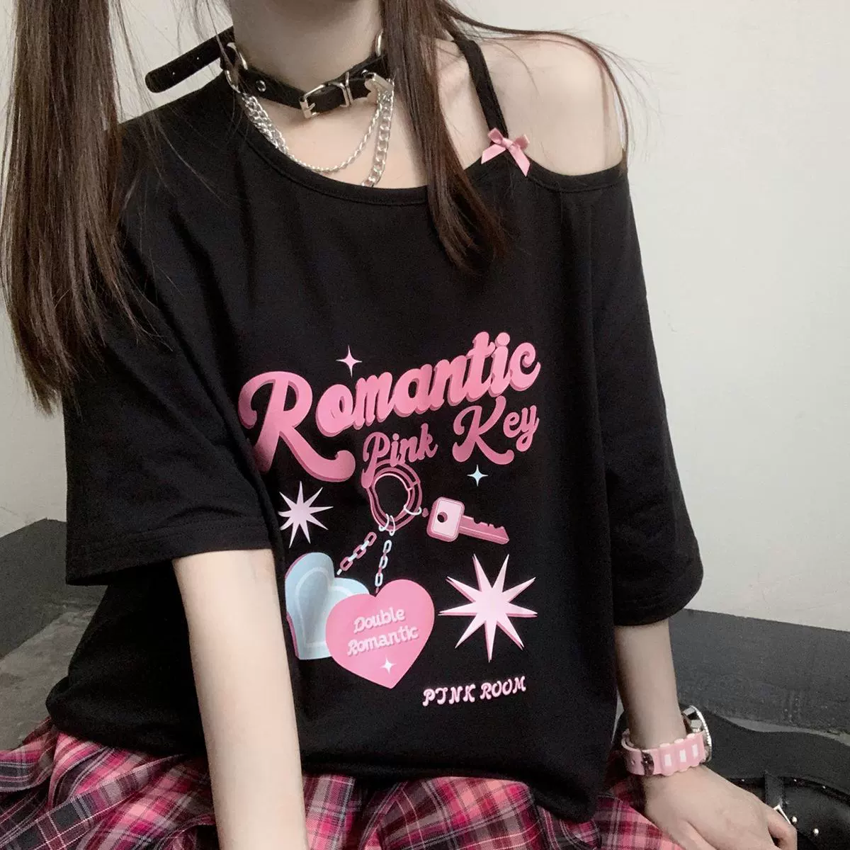 Оптовая продажа: летняя женская футболка больших размеров 130kg с открытыми плечами, сексуальная, в стиле pure desire, с коротким рукавом, свободный топ в стиле ins.