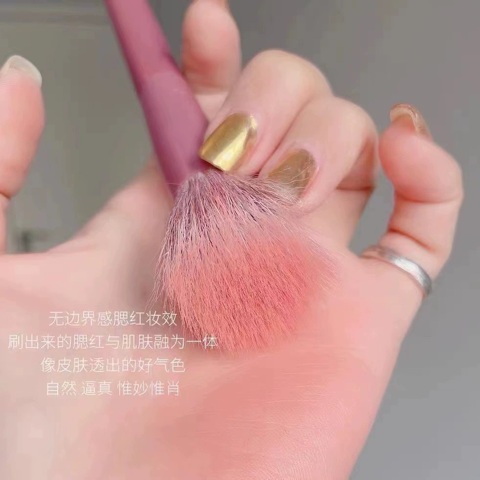 Кисть для макияжа из шерсти ( Wool blush brush ) разноцветная кисть, плоская голова с двойным слоем, очень мягкая, новичкам, кисть для макияжа из Цанчжоу, не выпадает