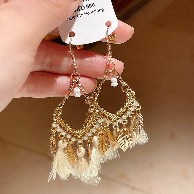 16# ear hook-gold-white