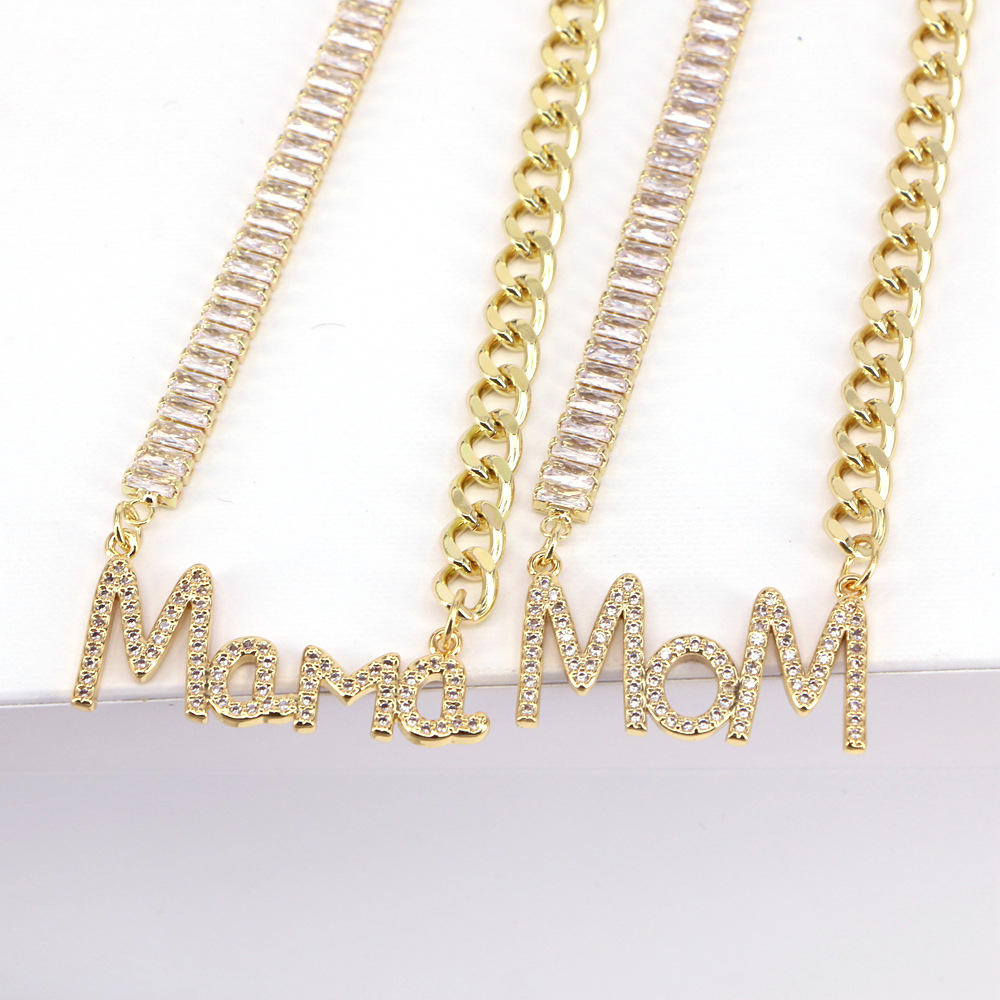 Letters Mom Necklace Mother's Day Retro Copper Collarbone Chain display picture 3
