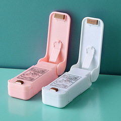 Wholesale battery-powered small mini hand-operated snack sealer, preservation packaging household plastic bag sealing machine