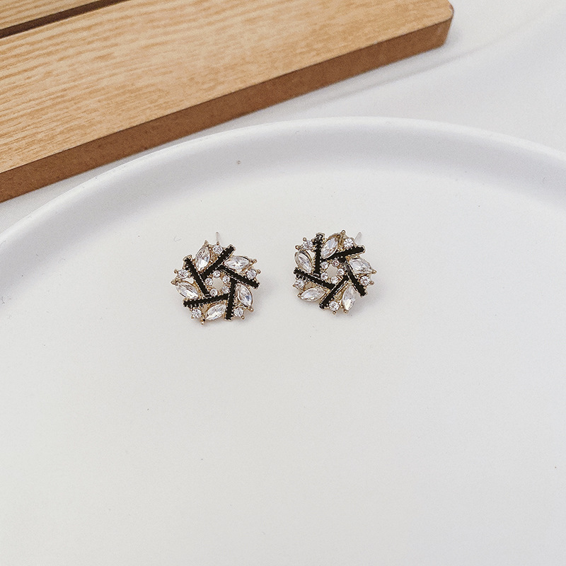 Pendientes de alta calidad de estilo francés de celebridades en línea para mujeres 2022 nuevos pendientes elegantes de moda pendientes populares pendientes largos pendientes Retro