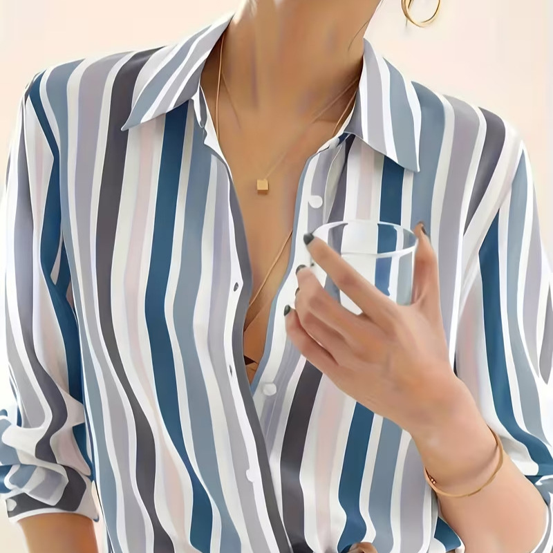 Camisa de rayas con solapa
