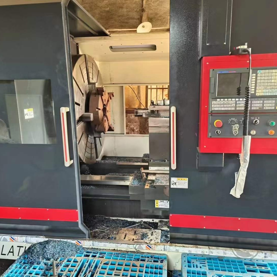 出售鑫盛CK61140E数控卧式车床尾座套筒直径220主轴转速320