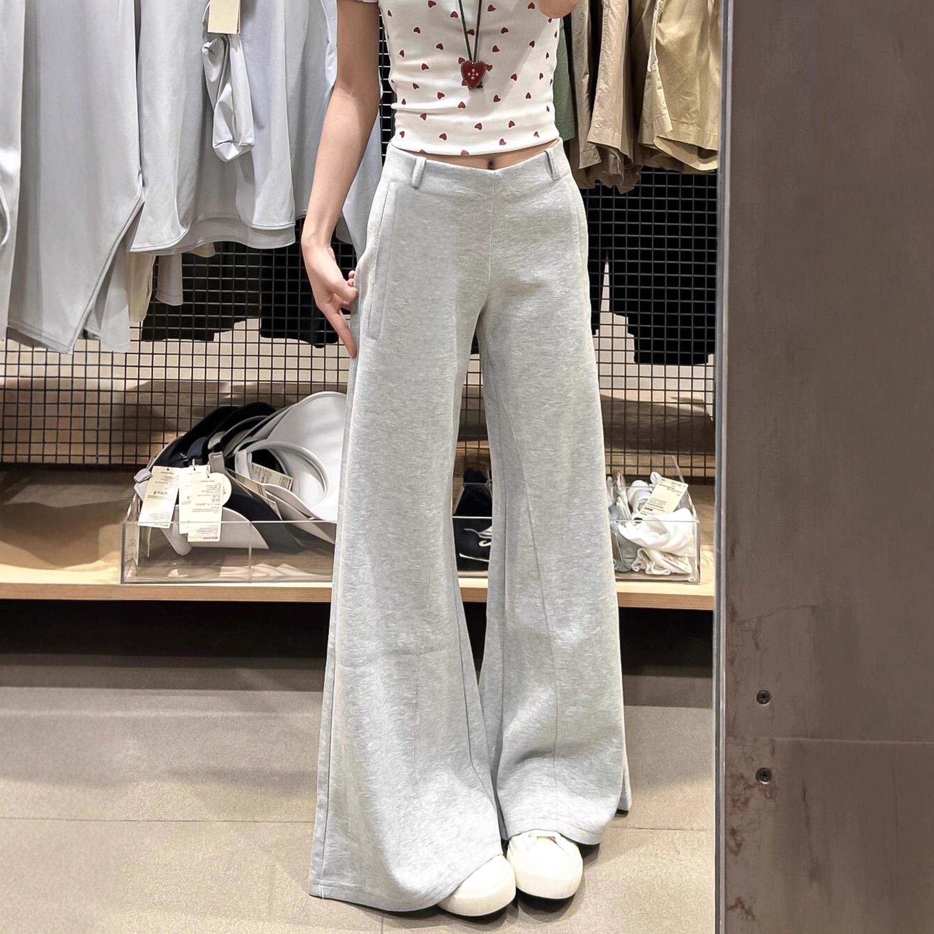 American-Style Low-Waist Sports Flared Pants for Women, Autumn and Winter 2025, Drapey Slimming Wide-Leg Pants, Petite Suit Sweatpants