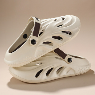 Slippers Men's Outgoing Trendy Non-Slip Summer Soft-Sole Integrated Boys Beach Shoes