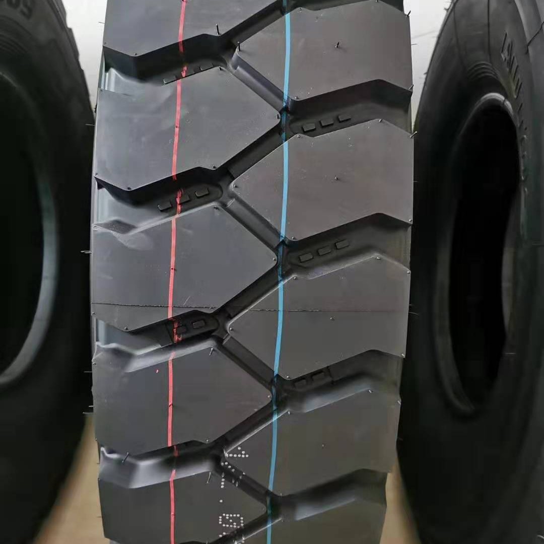 山东轮胎1100R20 1200R20重载渣土工程轮胎卡车自卸车轮胎批量优