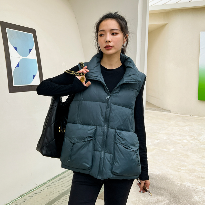 Demi-season down jacket