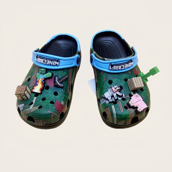 cartoon comfortable Crocs-style slippers for men and women