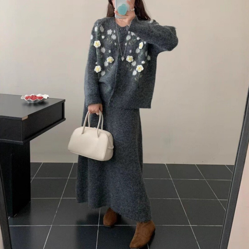 韩系刺绣花朵针织套装女2025秋冬新款绣花开衫＋高腰半身裙两件套|undefined