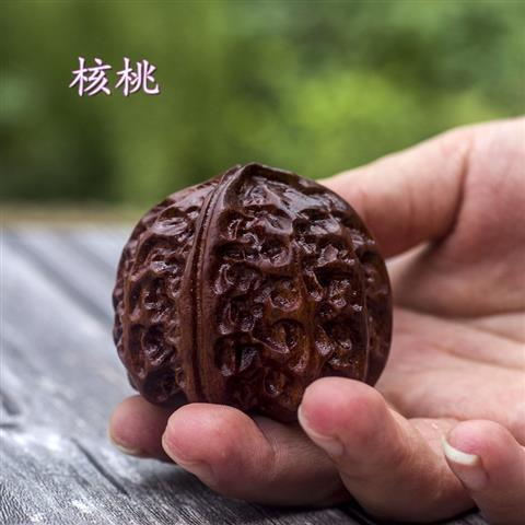 ラオスの黄花梨の木の彫刻の取っ手の件の実木の文は手作業の精密な彫刻を遊んで男性を彫刻します。|undefined