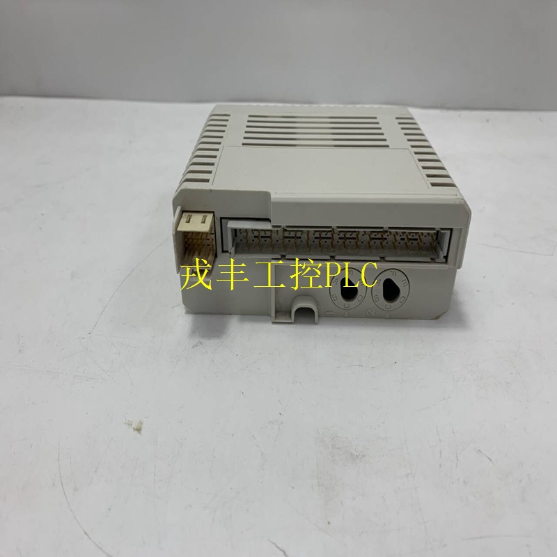 ABB	07KP90输出模块 价格美丽