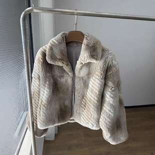 �����H��ëƤ��ë����Ů2024�ﶬ�¿�Ië���¶̿�r�����eƤë