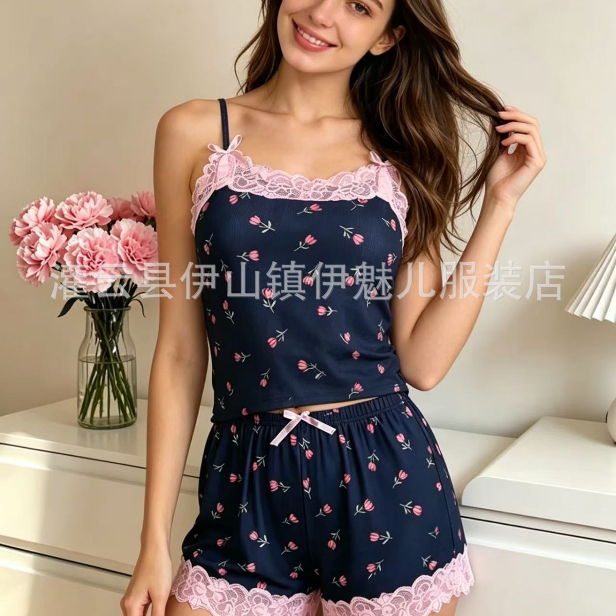 Lace short set with bow