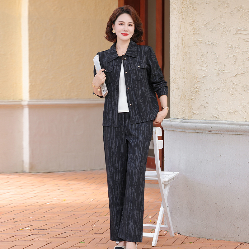中老年女装春秋小香风外套上衣2025年新款洋气妈妈秋装休闲套装女|undefined