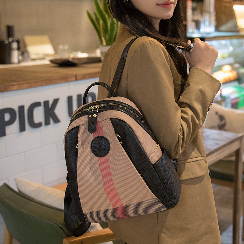 Mochila de lujo retro, alta sensación de marca, bolso de mujer, gran capacidad, color contrastante, bolso de viaje versátil de verano.