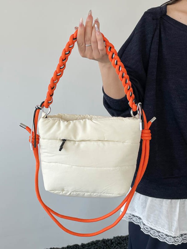 Bolso coreano nicho tejido hombro único bolso de brazo venta en caliente nueva sensación de alta calidad transfronteriza bolso de algodón ligero bolso de mochila
