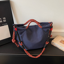 �������еİ���Ůʽ2025�¿�ļ��r�����e�ٴ�μ�б��������