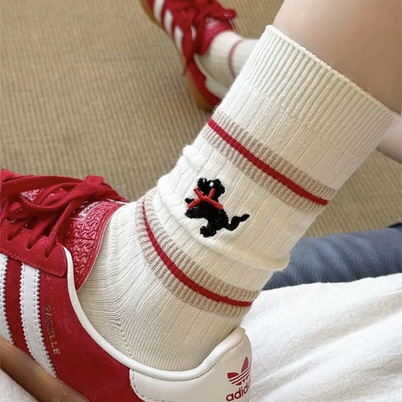 White Socks for Women, Spring and Autumn, Trendy Ins Style, Pure Cotton Mid-Calf Socks, Cute Japanese-Style Line Dog Design, Long Socks for Summer