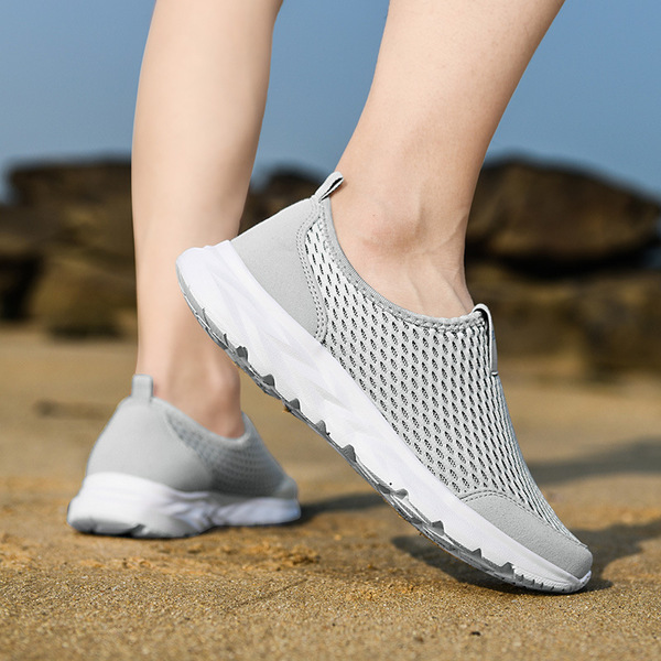 autumn casual lightweight breathable running sneakers