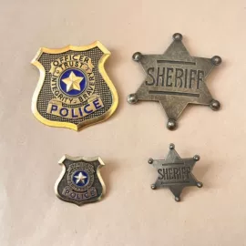 胸针;发夹;发圈