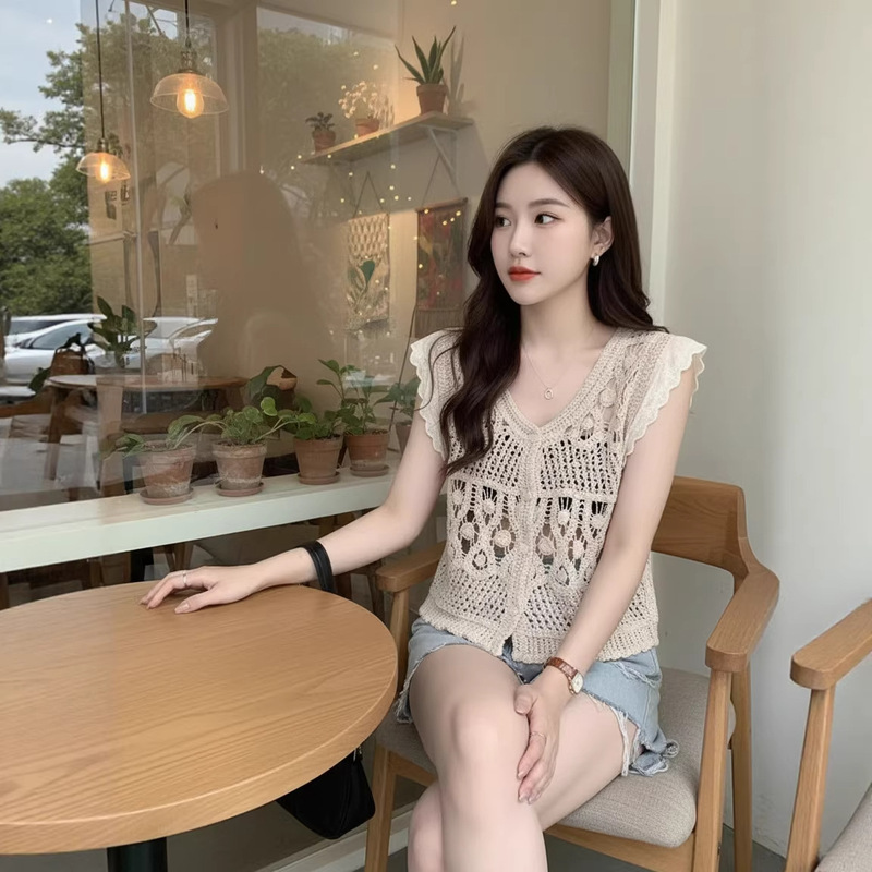 Versatile Casual Crochet Cardigan Women's Vest V-Neck Sleeveless Top Sweet Short Knit Top for Summer