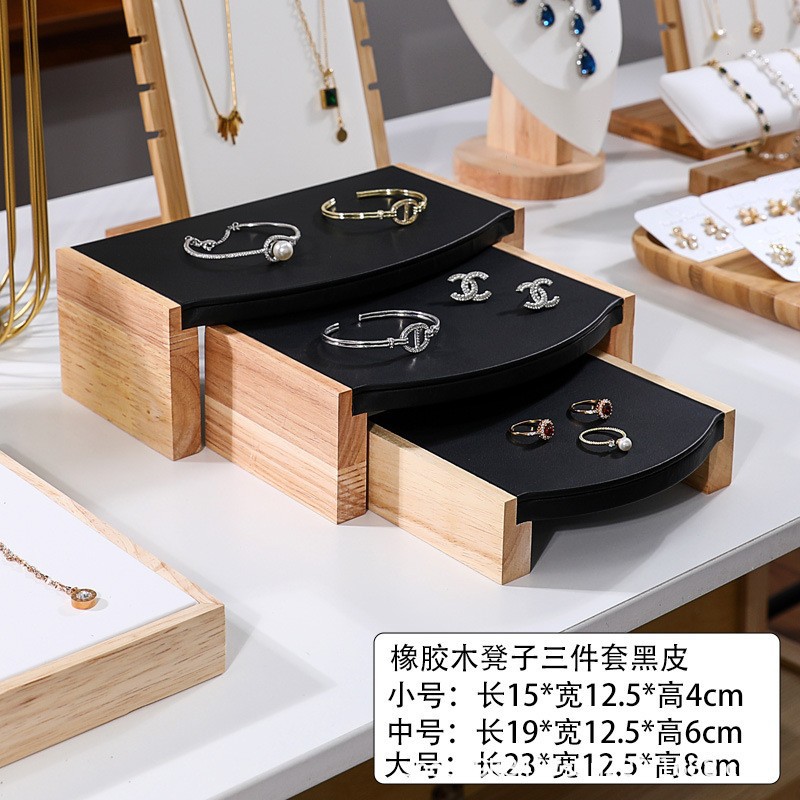 ʵľ����չʾ�ܲ輸��Ʒ�鱦չʾ����������װ�����������Ӱڼ���