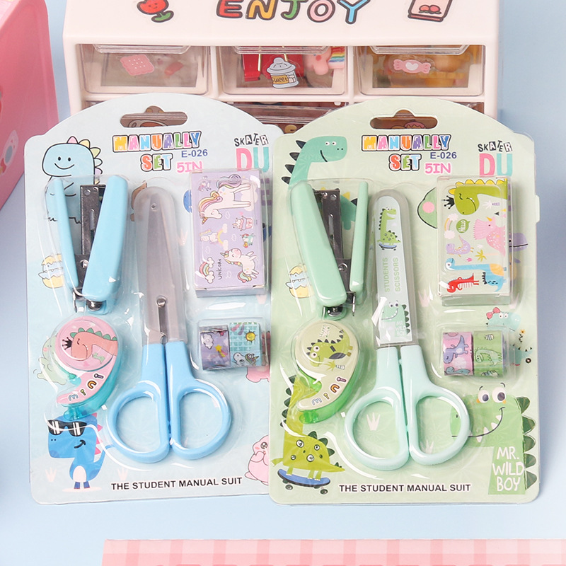 Set de grapadora de dibujos animados con tijeras y portacinta, colores pastel