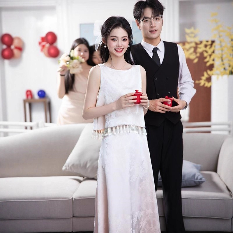 Morning Gown for Female Brides 2026 New Champagne Color Engagement Dress Wedding Toast Dress Can Be Worn Casually or as a Graduation Evening Gown