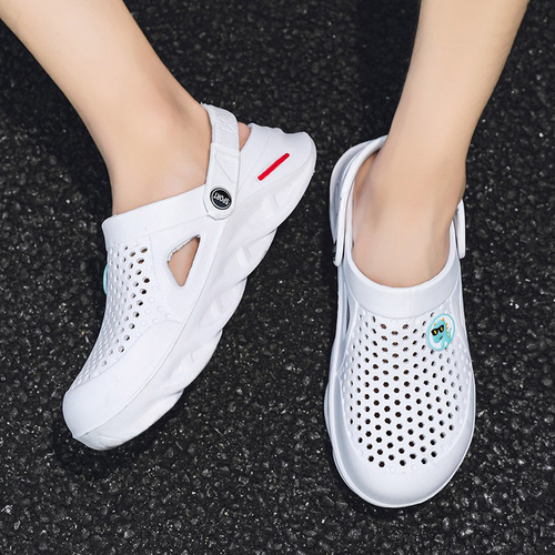 Summer hot sale garden men's shoes hole shoes sleeve fashionable all-matching outdoor casual home blade foot sets