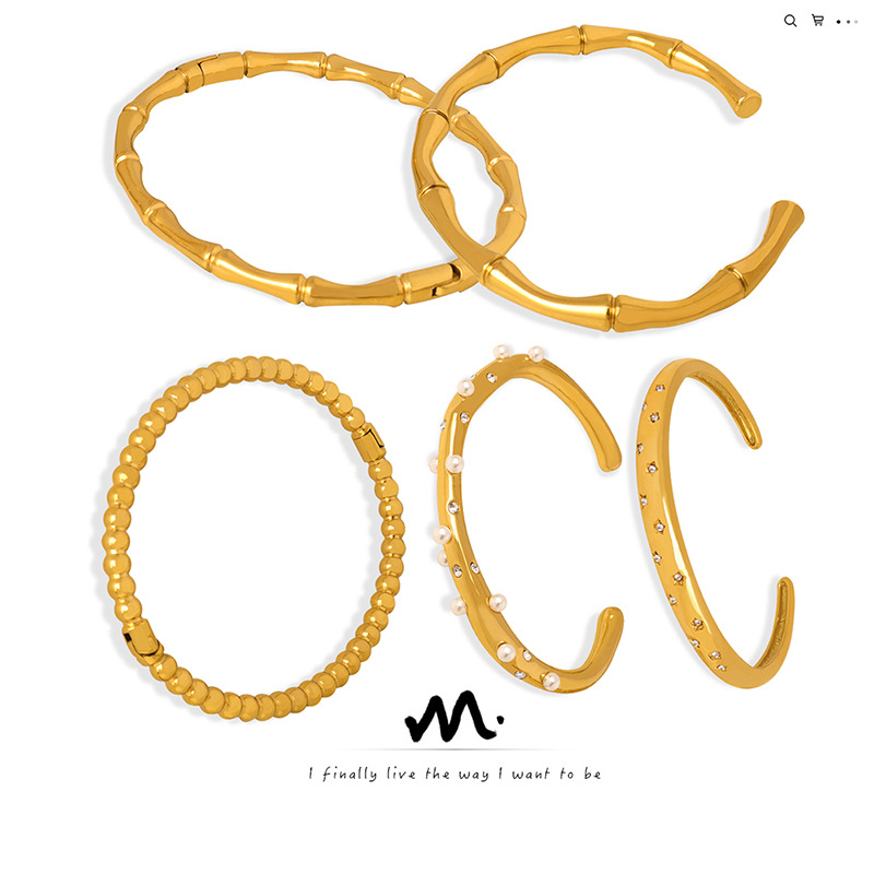 Europe and the United States new retro Joker personality simple PVD plating 18k gold non-fading open bracelet factory wholesale